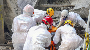 Crollo scuola in Indonesia, il bilancio &egrave; di 37 vittime