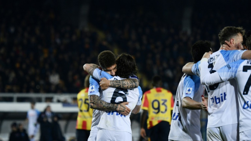 Nervy Napoli squeeze past Lecce ahead of Milan showdown