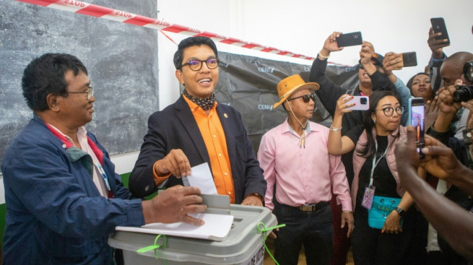 Madagaskar: Pr&auml;sident Rajoelina im Amt best&auml;tigt