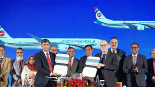Bangladesh signs biggest-ever plane deal for 14 Boeings