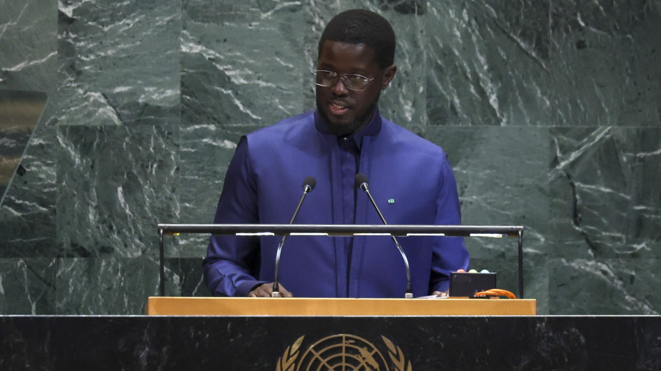 Il presidente senegalese commemora strage coloniale del 1944