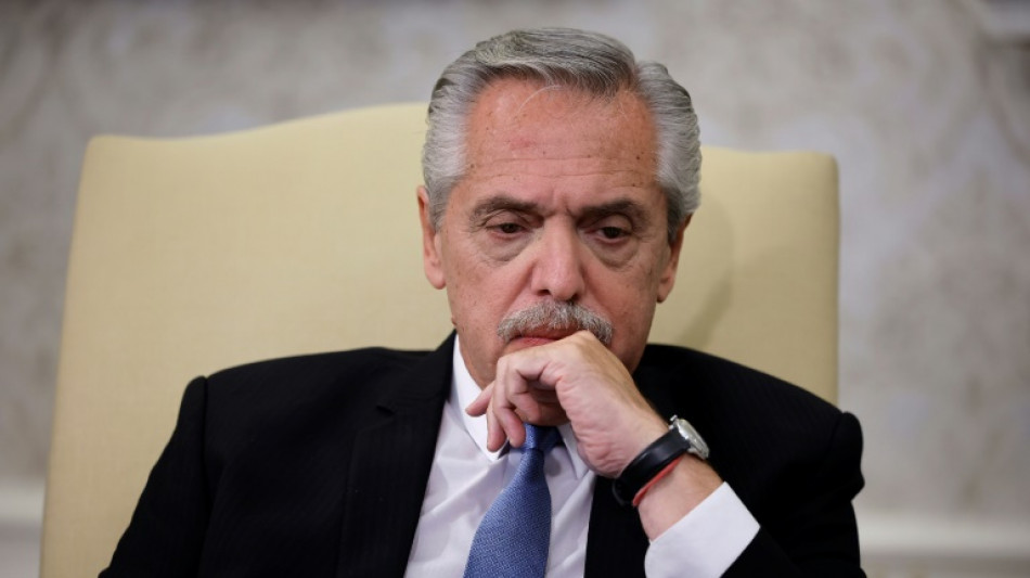 Ex-presidente argentino &eacute; intimado a depor em caso por viol&ecirc;ncia de g&ecirc;nero