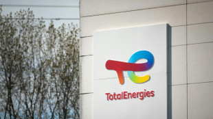 TotalEnergies: le b&eacute;n&eacute;fice net s'effondre au 3e trimestre, affaibli par une moindre rentabilit&eacute; du raffinage et les prix du p&eacute;trole