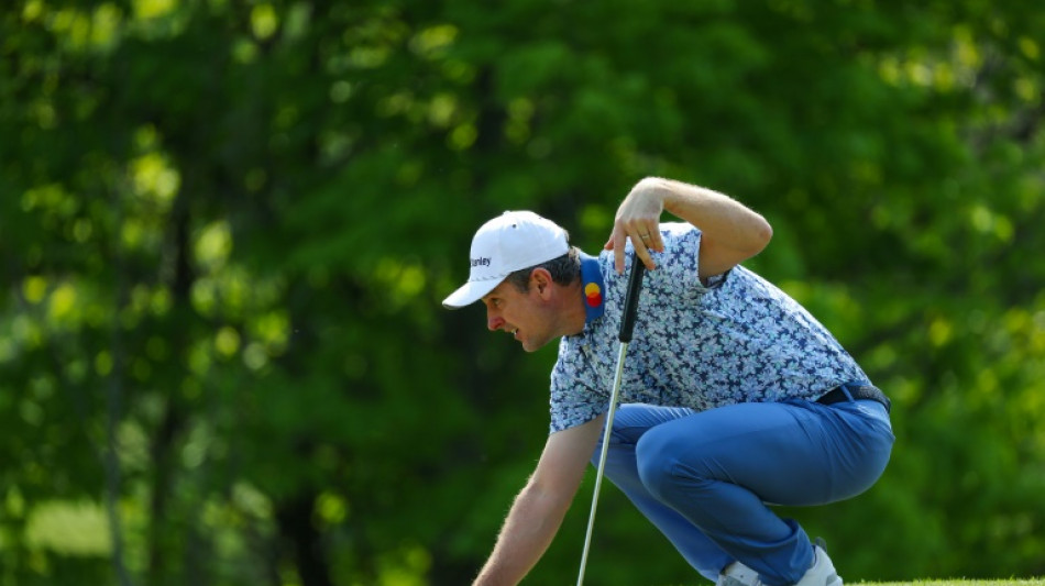 Rose charges into contention at PGA Championship