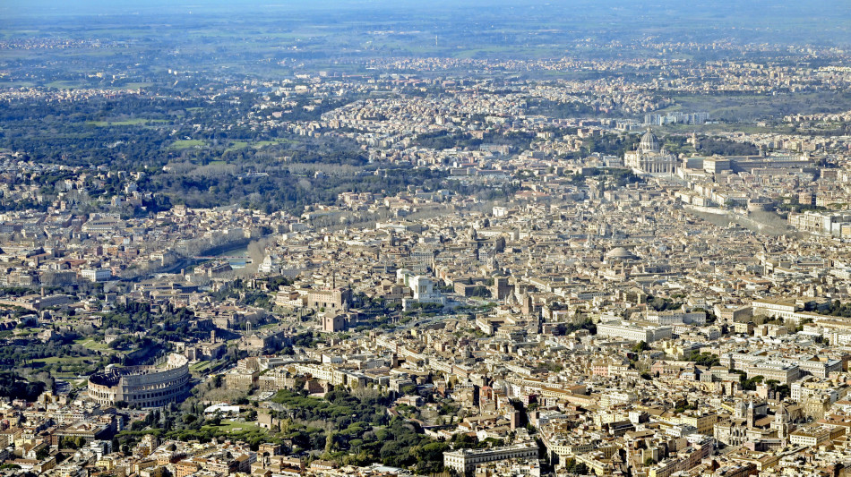 Overtourism, Airbnb chiede a citt&agrave; Ue affrontare 'impatto' hotel