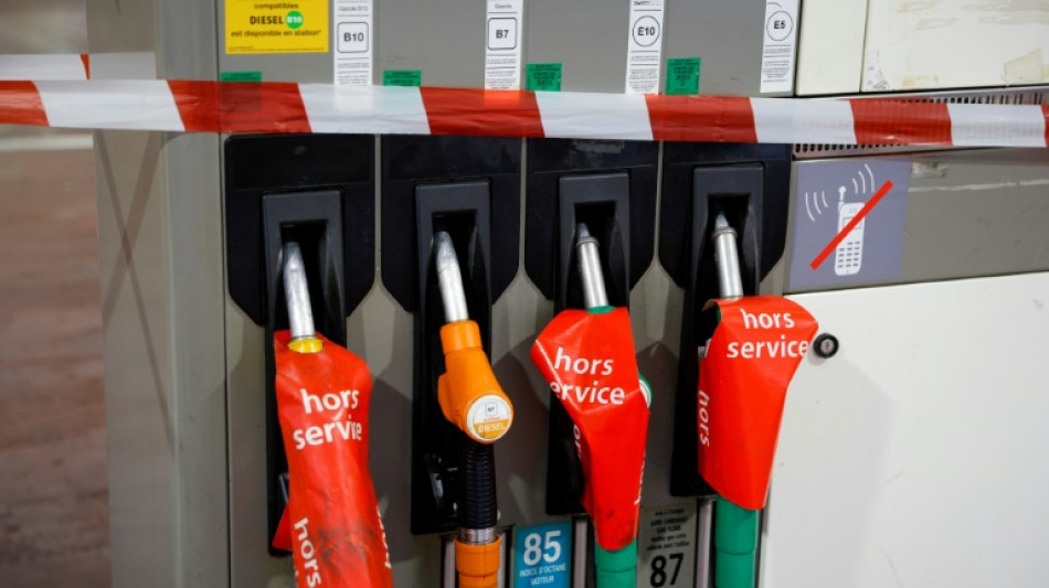 Carburants: la gravit&eacute; de la p&eacute;nurie sous-estim&eacute;e par le gouvernement, selon des analyses de m&eacute;dias