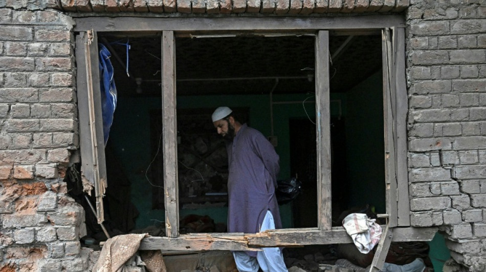 Pakist&aacute;n e India siguen enfrascados en hostilidades y EEUU pide "evitar errores de c&aacute;lculo"