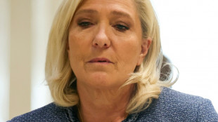 Assistants parlementaires du FN: Le Pen fixée sur les dates de son procès en appel