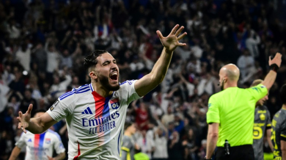 Ligue Europa : Lyon contraint d'innover en attaque face &agrave; Manchester United