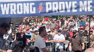 Sigue a la fuga en EEUU el atacante que asesin&oacute; a Charlie Kirk, influencer aliado de Trump