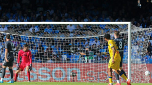 La Lazio gana 2-1 al Cagliari y se suma a la persecuci&oacute;n del N&aacute;poles