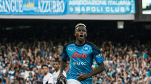 Campe&atilde;o Napoli vence Fiorentina no Italiano; Juventus &eacute; vice-l&iacute;der