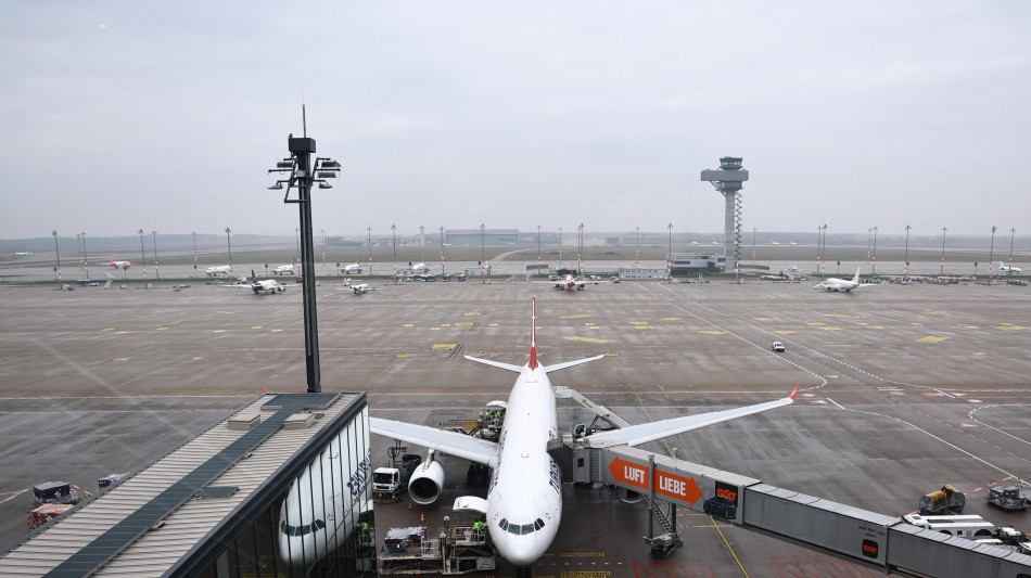 Ocse, 152mila emigrati italiani nel 2023, 32% in Spagna