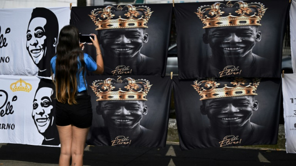 Brasil se despide para siempre de Pel&eacute;, "el m&aacute;s grande" de la Historia