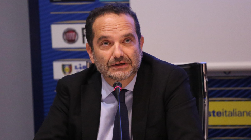 Calcio: girone d'andata Serie C, 120 mila spettatori in pi&ugrave; rispetto a un anno fa