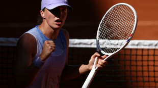 Swiatek, Sabalenka through as Musetti battles into French Open last 16