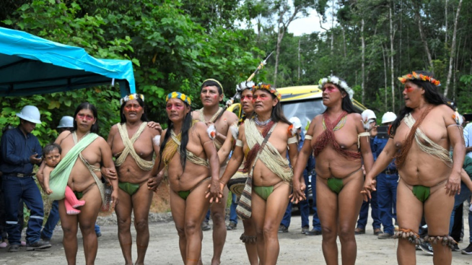 El petr&oacute;leo, la discordia entre ind&iacute;genas amaz&oacute;nicos de Ecuador