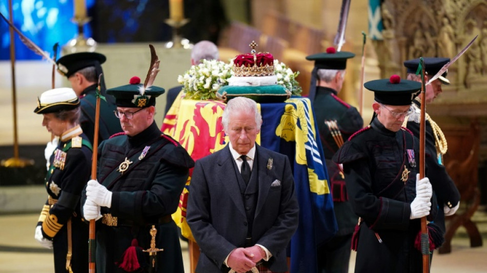 &Uacute;ltimas horas en Escocia del f&eacute;retro de Isabel II antes de viajar a Londres