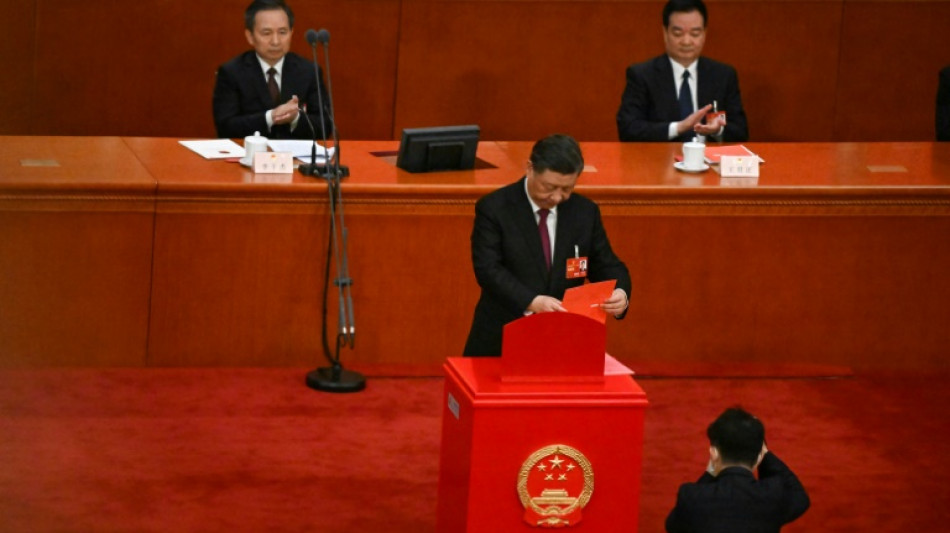 Chinas Präsident Xi in historische dritte Amtszeit gewählt