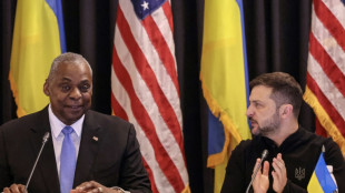 Zelensky pede 'mais armas' aos aliados para frenar a R&uacute;ssia na Ucr&acirc;nia