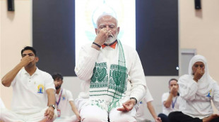 Modi comanda sess&atilde;o de ioga em regi&atilde;o indiana de maioria mu&ccedil;ulmana