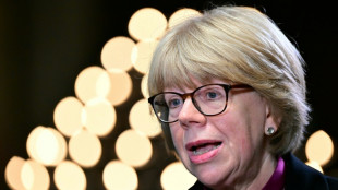 Sarah Mullally, a primeira mulher nomeada chefe da Igreja Anglicana