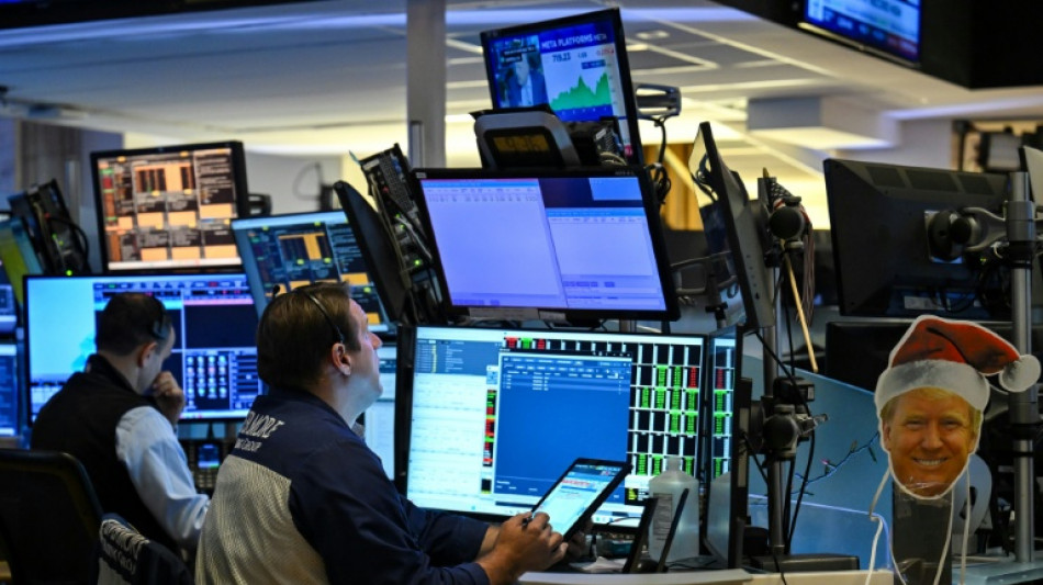 Wall Street reste prudente apr&egrave;s une semaine marqu&eacute;e par des records