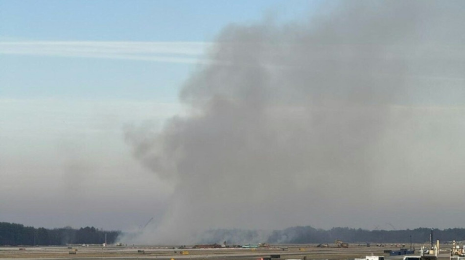 Tokyo-bound United flight returns to Dulles airport after engine fails 