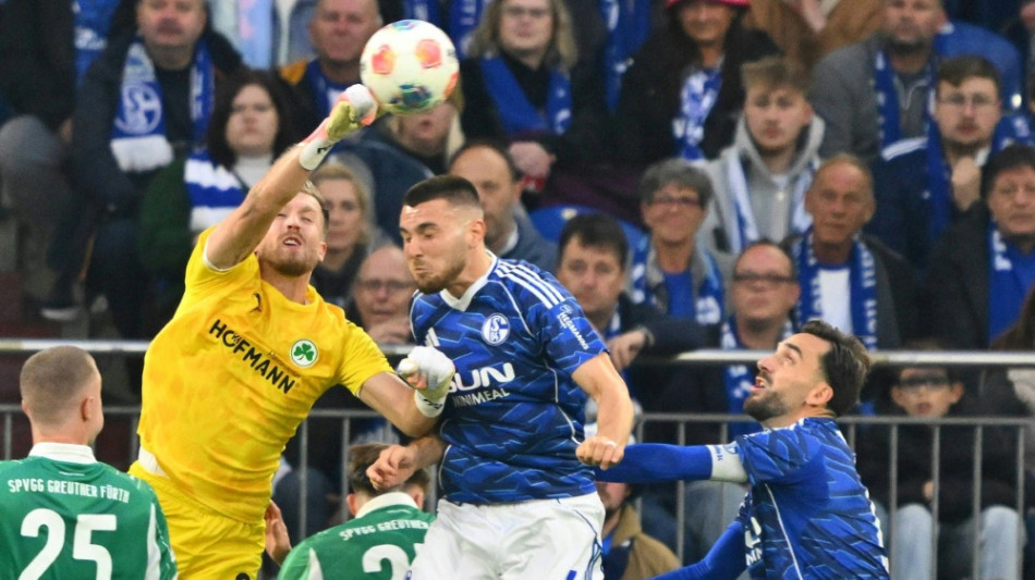 Schalke springt auf Aufstiegsplatz