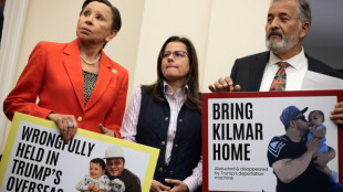 Migrant's expulsion puts Washington Salvadorans on edge