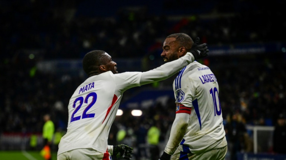Ligue 1: Lille rate le coche, Lyon sauv&eacute; de justesse