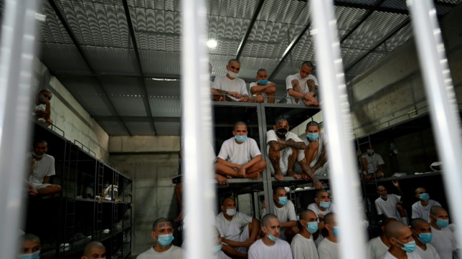 Megapris&atilde;o completa seis meses em El Salvador com milhares de detentos