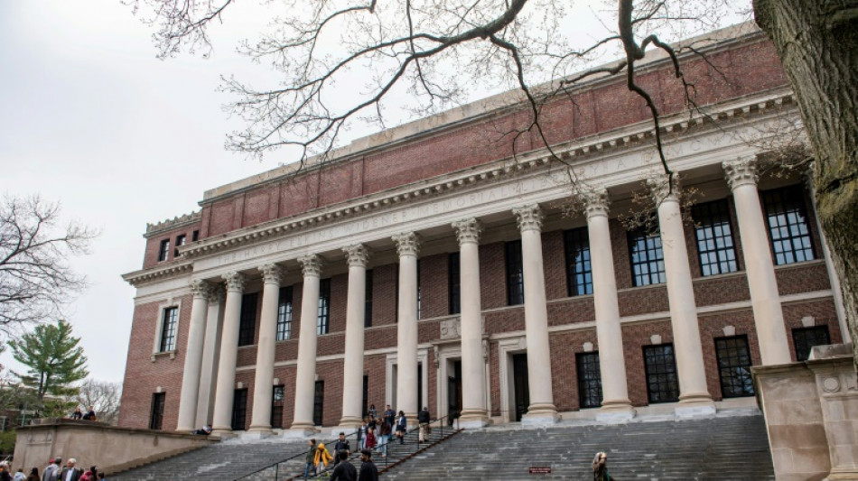 Governo dos EUA pro&iacute;be Harvard de matricular estudantes estrangeiros
