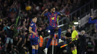 Liga: il Barca vince il 'clasico' con il Real e si laurea campione
