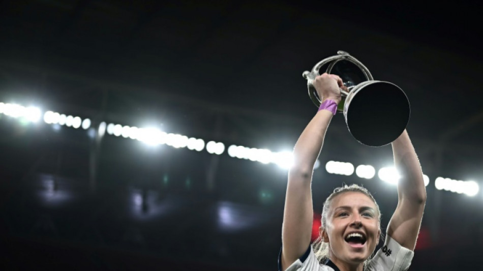 Capit&atilde; da Inglaterra Leah Williamson sofre les&atilde;o e est&aacute; fora da Copa do Mundo Feminina