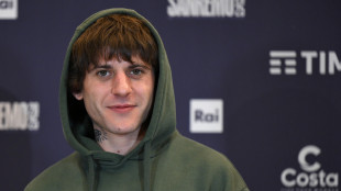 Rkomi, dal 25 aprile esce il brano Apnea da un po'