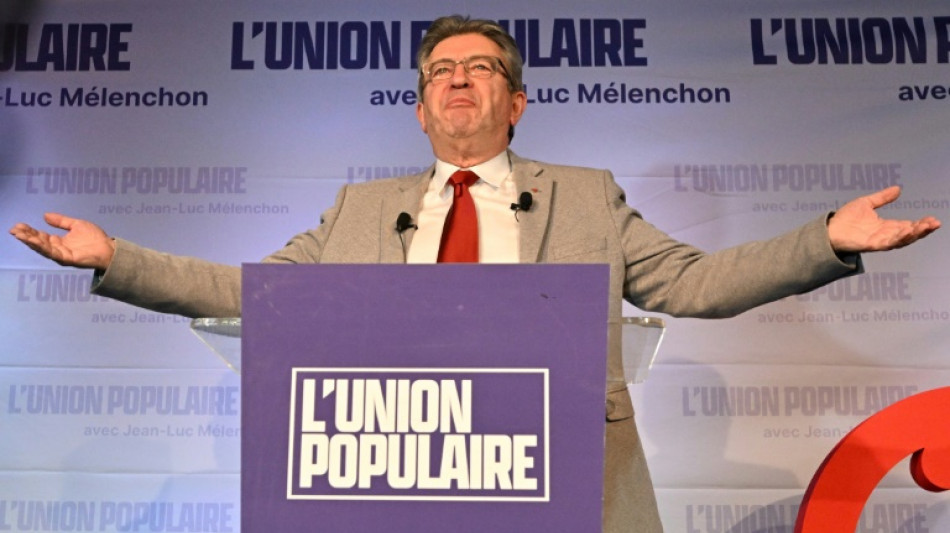 En Ile-de-France, M&eacute;lenchon tr&egrave;s l&eacute;g&egrave;rement en t&ecirc;te, Macron s'impose &agrave; Paris
