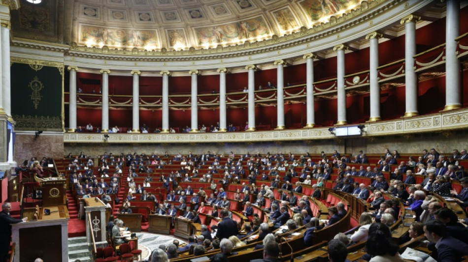 A six jours des europ&eacute;ennes, Attal et Macron accus&eacute;s d'accaparer les m&eacute;dias