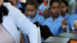 J&oacute;venes solo necesitan una dosis de vacuna para el c&aacute;ncer del cuello uterino, seg&uacute;n la OMS