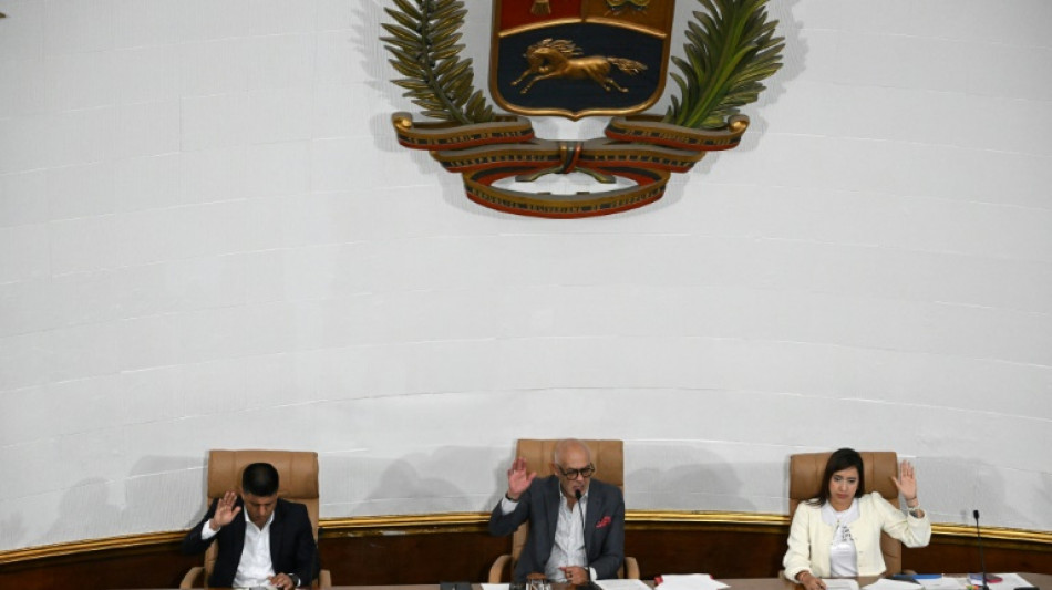 Nova lei venezuelana pune com at&eacute; 30 anos de pris&atilde;o apoio a san&ccedil;&otilde;es internacionais