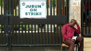 Le Nigeria ralenti par une gr&egrave;ve g&eacute;n&eacute;rale illimit&eacute;e sur fonds de crise &eacute;conomique