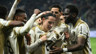 Ligue 1: Lens prend la tête, Nice n'en finit plus de perdre, l'OL se relance