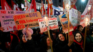 Justiça argentina suspende eliminação de feriado para servidores decretada por Milei