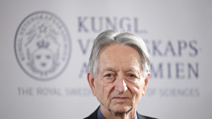 Un premio Nobel gur&uacute; de la IA advierte que es "urgente" su regulaci&oacute;n