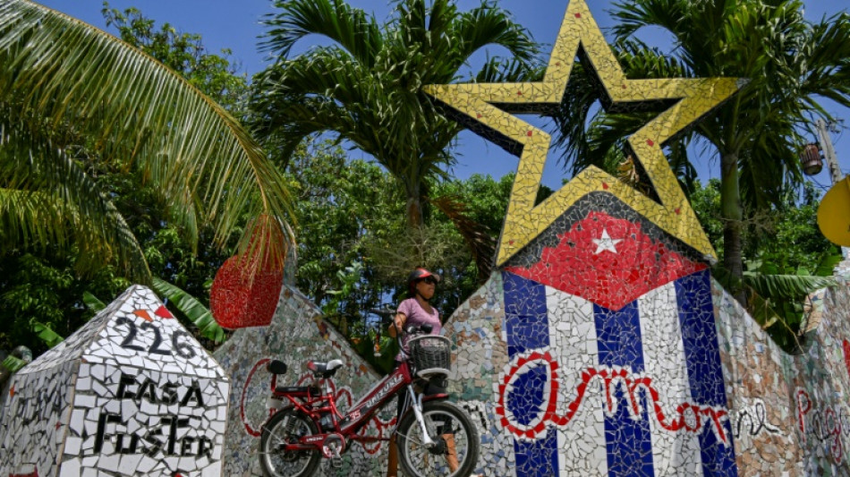 'Fusterl&acirc;ndia', um charmoso vilarejo de mosaicos em Cuba