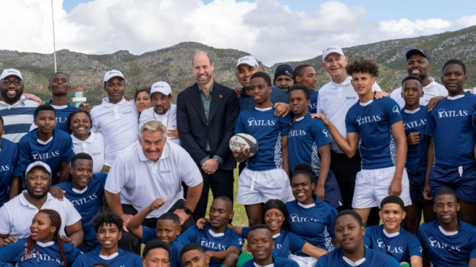 Prince William plays rugby on S.Africa climate prize visit