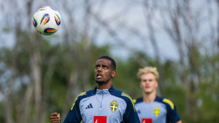 Ferdinand says 'nice guys don't win' after Isak transfer saga