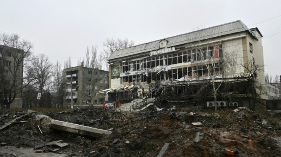 Nouvelles frappes russes meurtri&egrave;res, l'Ukraine s'efforce de r&eacute;tablir le courant et l'eau