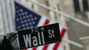 Wall Street dans le rouge, peu emball&eacute;e par les r&eacute;sultats de Nvidia