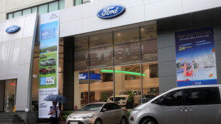 Ford taglia 1.000 posti in Germania, domanda e-car langue
